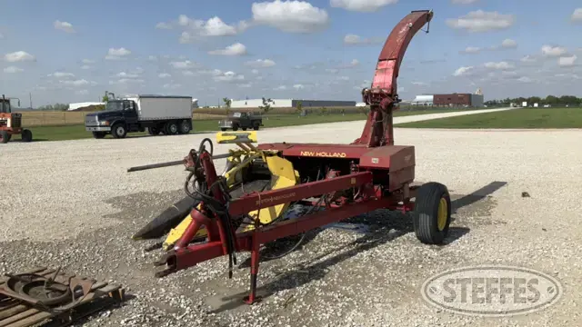 New Holland 782