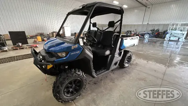 2023 Can-Am SSV DEF XT