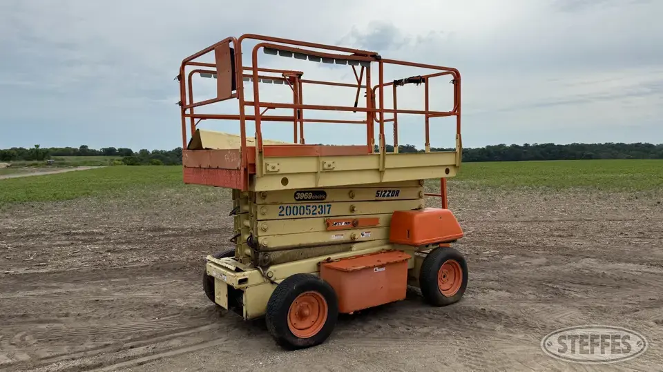 1999 JLG 3969-E Scissor Lift