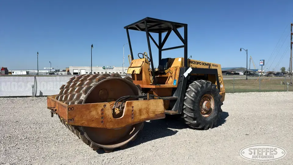 Bomag BW 213PD Self-Propelled Padfoot Compactor