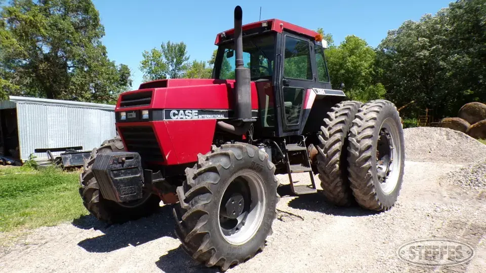 1986 Case IH 3394 MFWD Tractor