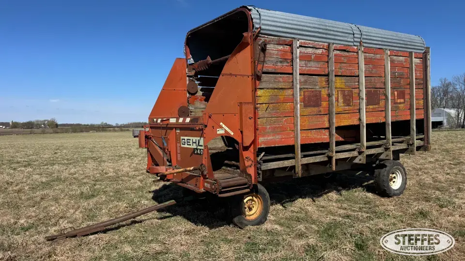 Gehl 940 Forage Wagon