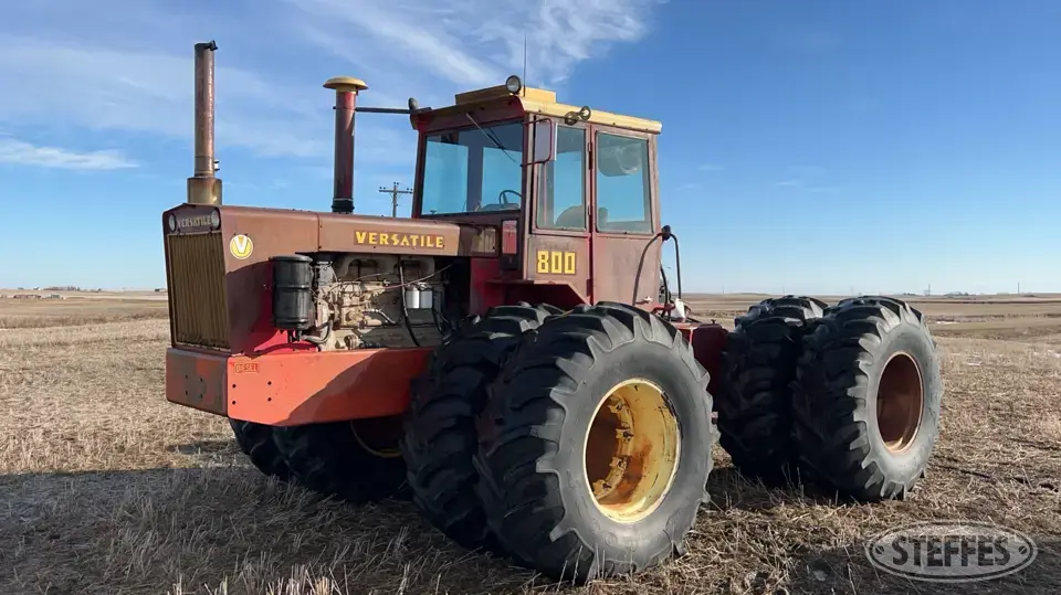1974 Versatile 800 4WD Tractor