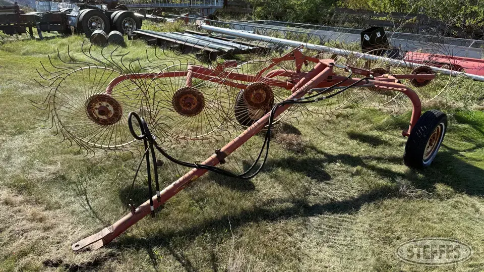 Vicon hay rake