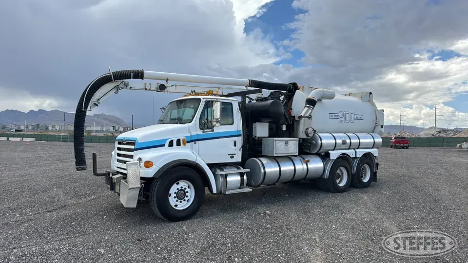 2007 Sterling L7500 Hydrovac Truck