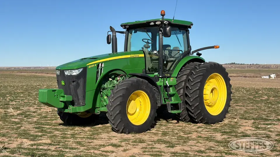 2013 John Deere 8235R MFWD Tractor