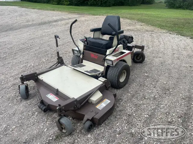 1997 Grasshopper 725K