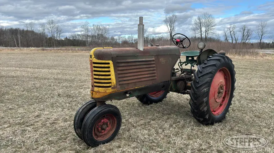 1950 Oliver 77 2WD Tractor