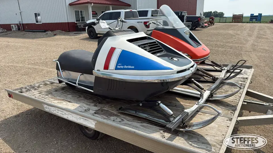 AMF Harley Davidson 398 Snowmobile
