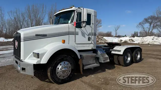 2001 Kenworth T800