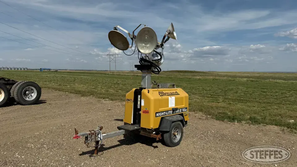 Allmand Night-Lite Pro II V Series Light Tower