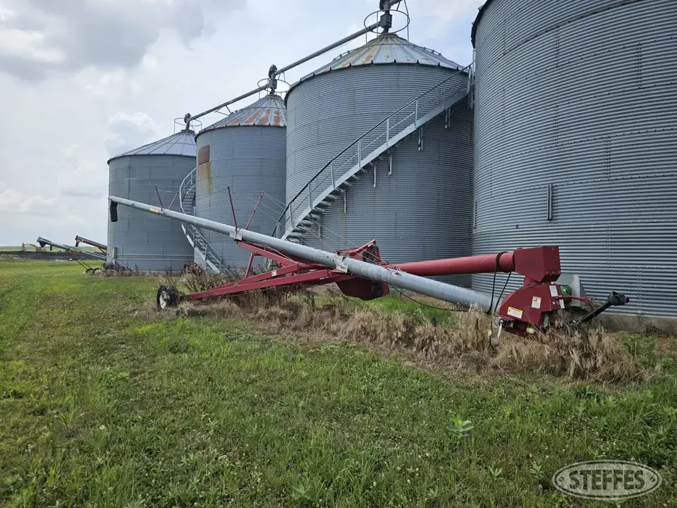 Mayrath Swing Hopper Auger