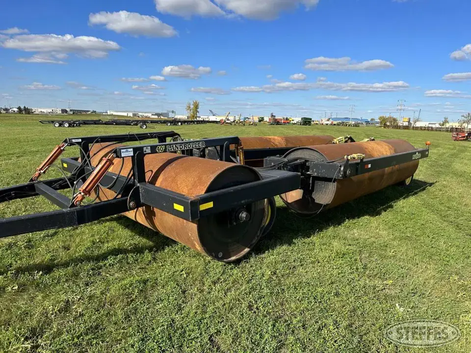 Mandako Land Roller