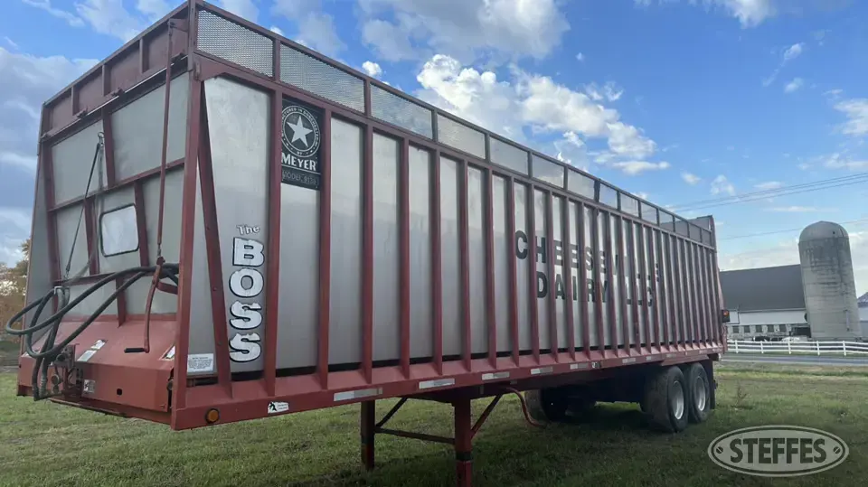 2009 Meyer 9136RT Forage Wagon