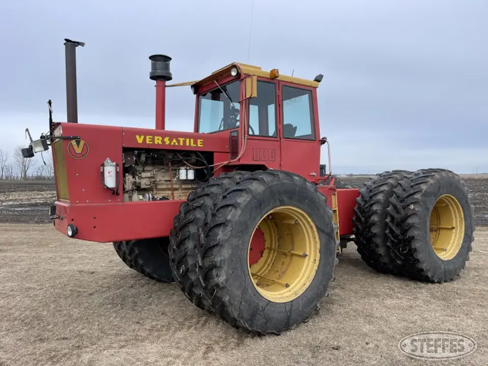 1974 Versatile 800 4WD Tractor