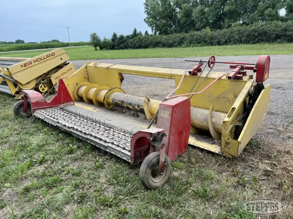 New Holland 960 Rigid Head