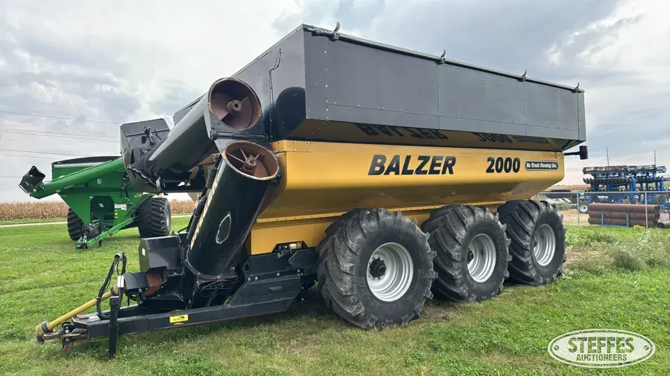 2011 Balzer 2000 Grain Cart