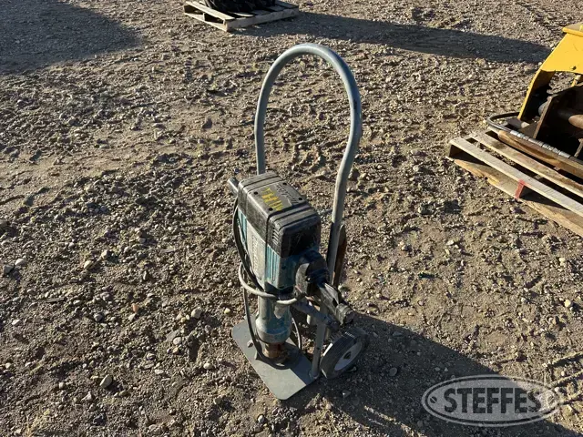 Makita HM1810