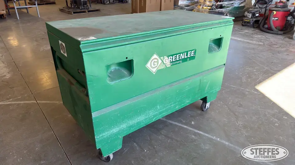 GreenLee HD2448-27 Storage and Bench