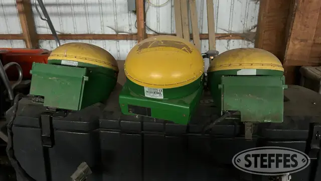 (3) John Deere iTC receivers