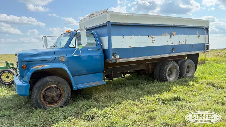1974 Chevrolet C65 Custom Deluxe Grain Truck