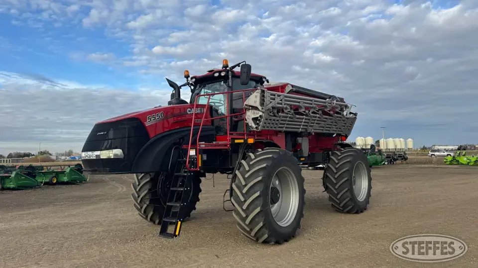 2021 Case IH Trident 5550 Self-Propelled Dry Applicators-Spreaders-Floater