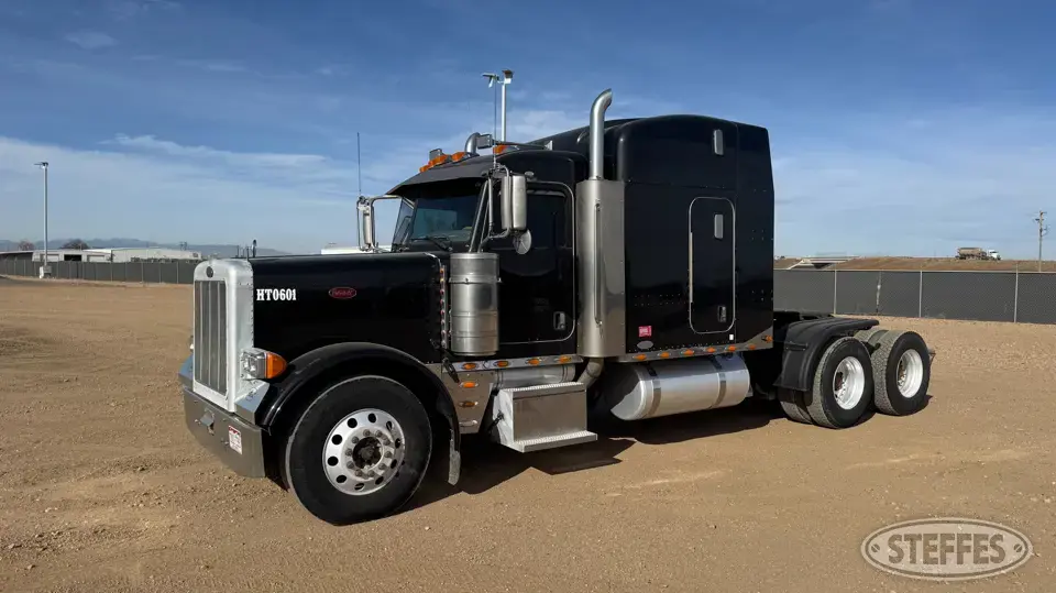 2006 Peterbilt 379 Conventional Truck without Sleeper