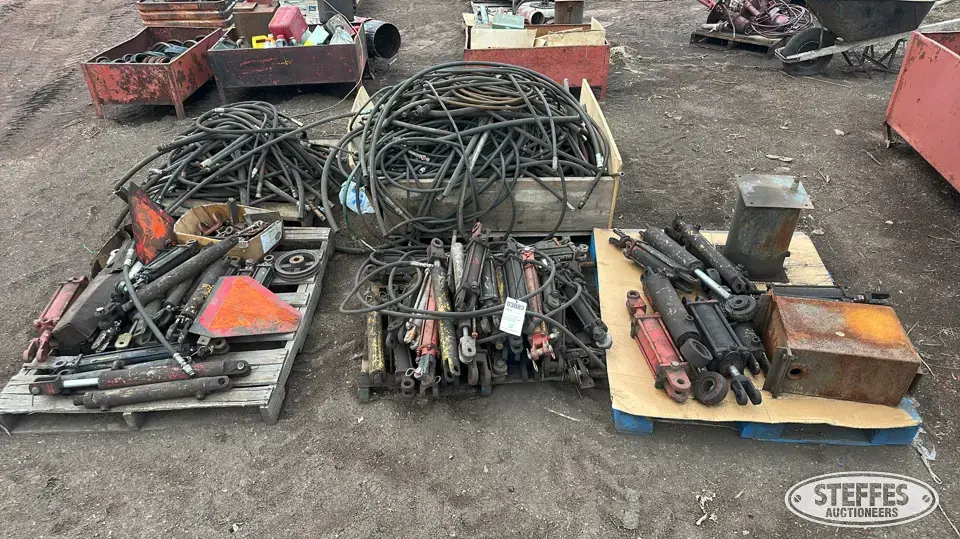 Hyd. hoses & cylinders Ag Equipment Part