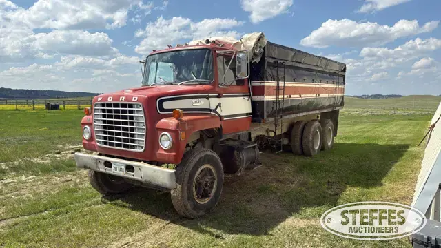 1985 Ford 800