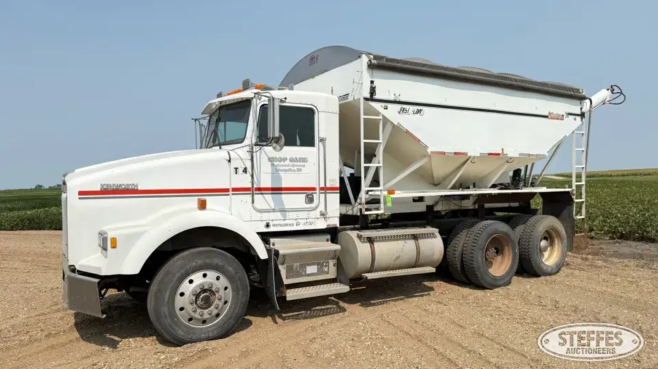 1987 Kenworth T800 Tender Truck