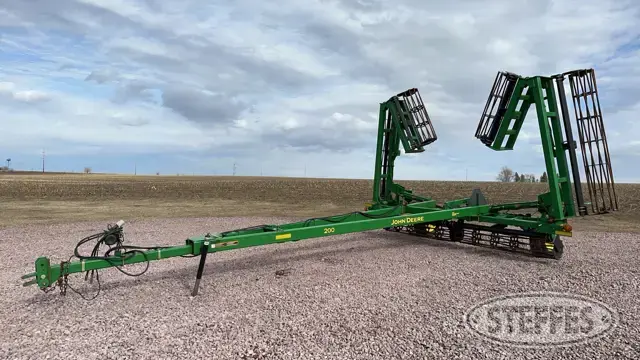 2007 John Deere 200