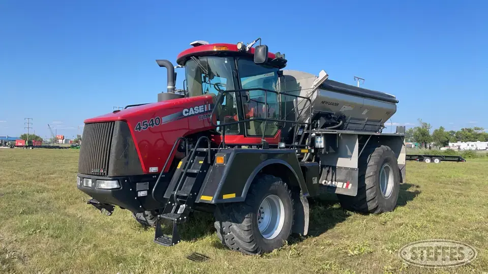2020 Case IH 4540 Self-Propelled Dry Applicators-Spreaders-Floater