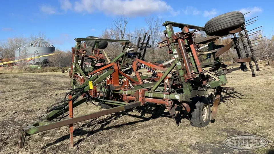 Glencoe Soil Saver Chisel Plow