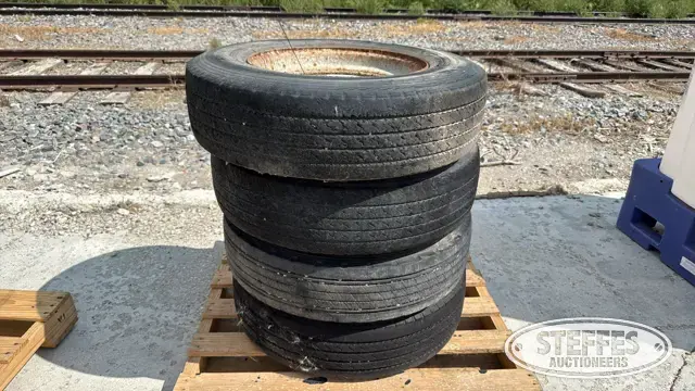(4) 215/75R17.5 tires