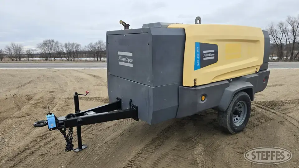 2017 Atlas Copco XAS 440 Air Compressor