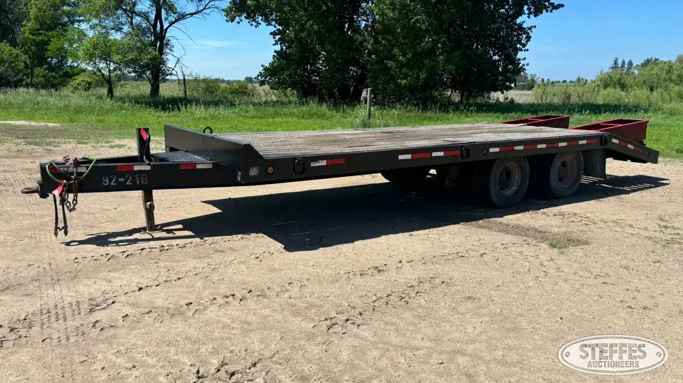 2000 Towmaster QT-20 Flatbed Trailer