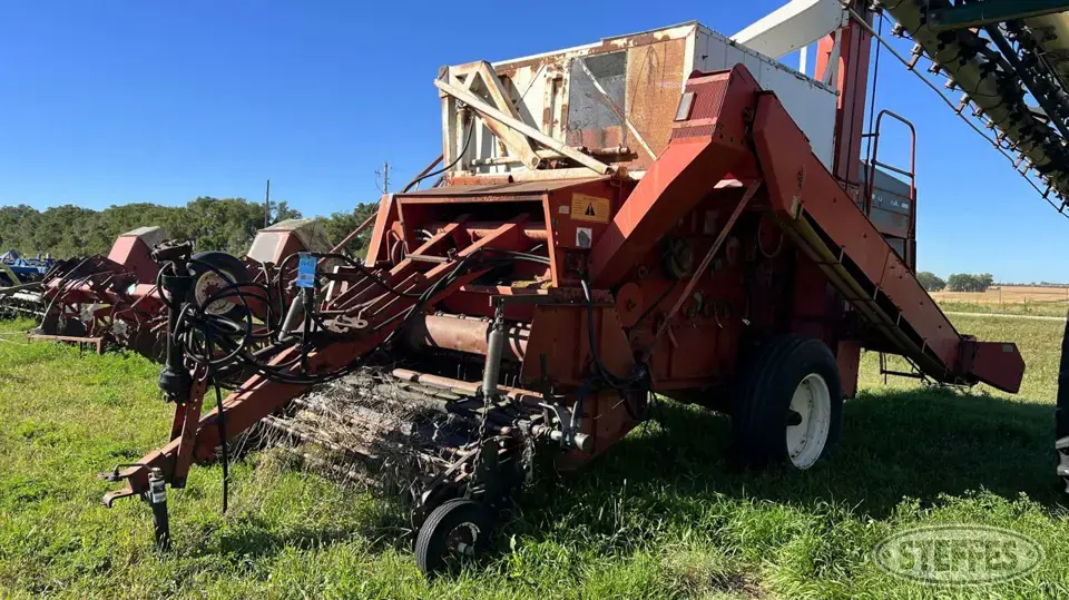 Lilliston 6200 Edible Bean Combine