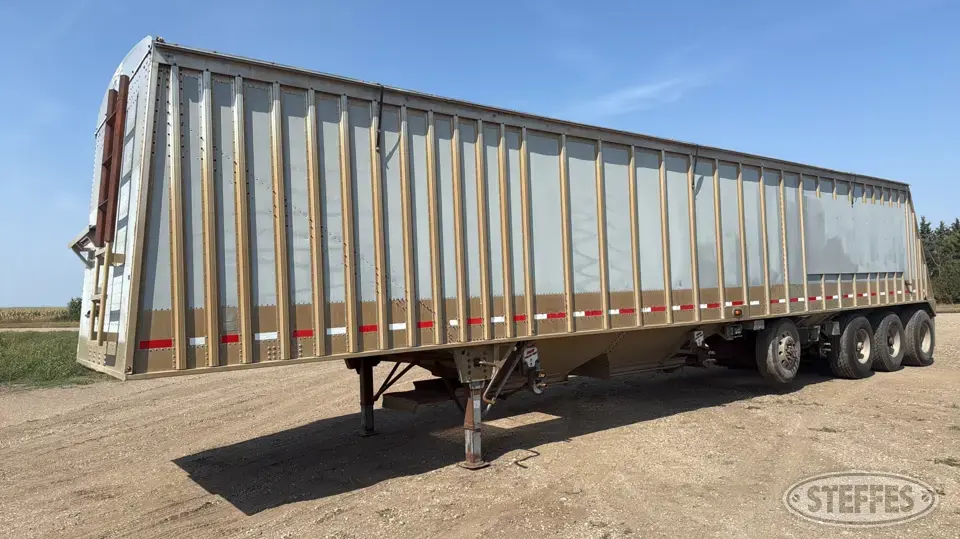 2010 Cornhusker 800ALSSR Hopper Bottom Trailer