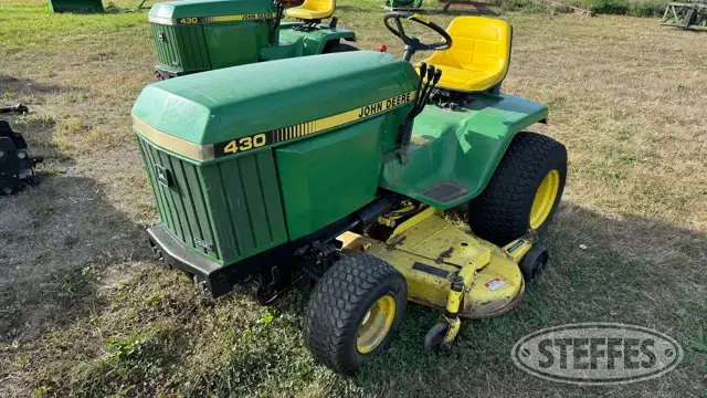1985 John Deere 430