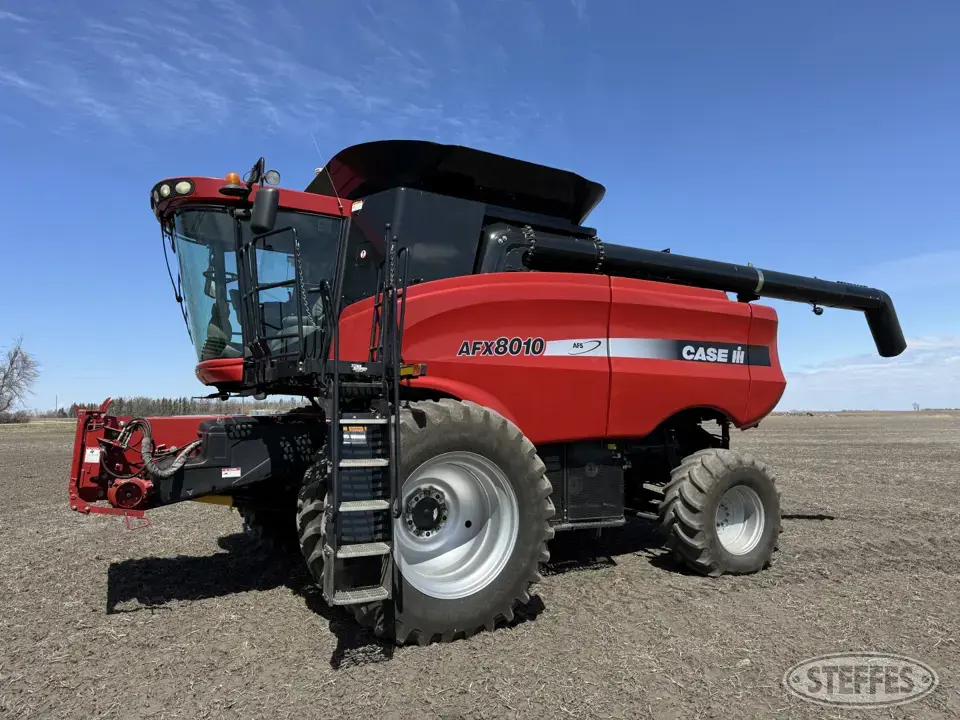 2006 Case IH 8010 Combine