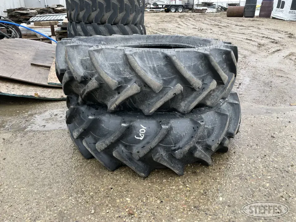 Galaxy AgriTrac II Tractor-Implement Tire
