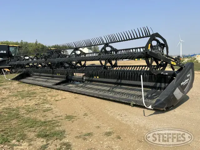 2020 MacDon FD140