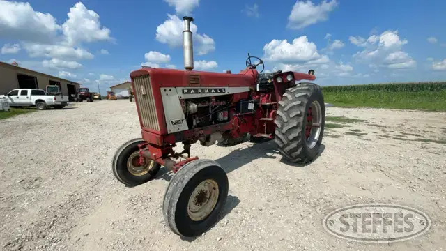 1967 Farmall 706