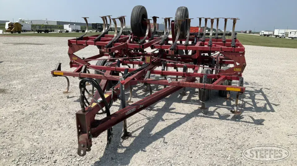 1992 Hiniker 1224 Field Cultivator