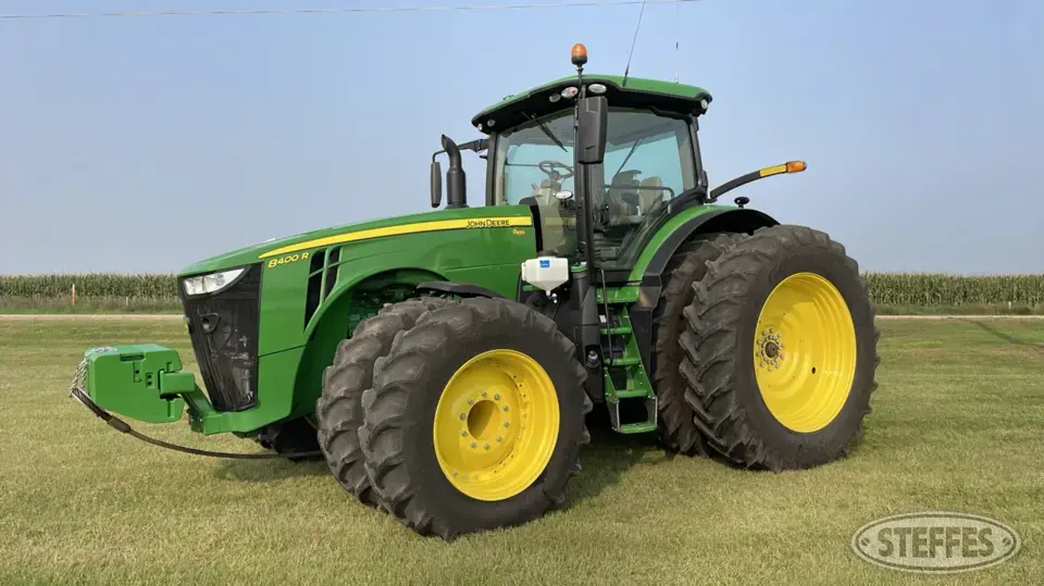 2017 John Deere 8400R MFWD Tractor