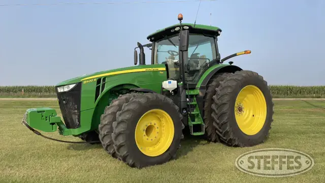 2017 John Deere 8400R