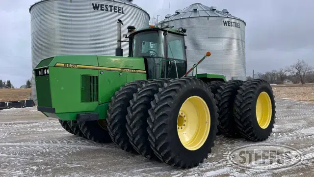 1995 John Deere 8870