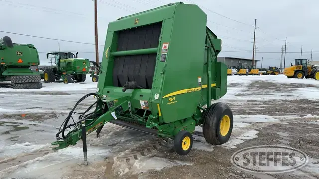 2015 John Deere 569