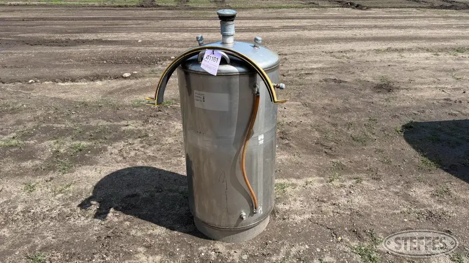 Approx. 40 gal. SS tank Stainless Steel Tank