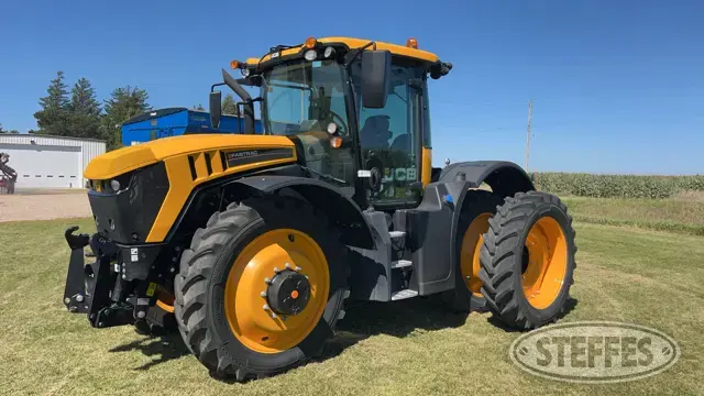 2022 JCB 4220 Fastrac